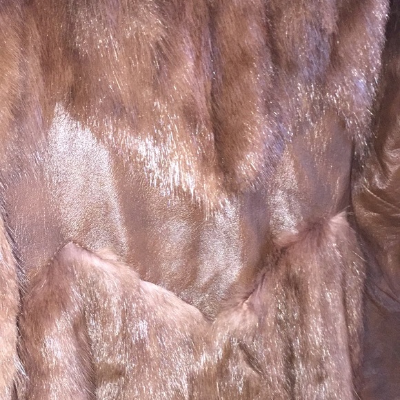 Edward Reilly & Co. Woman’s Genuine Fur and Leather Coat Size XL - Picture 6 of 13